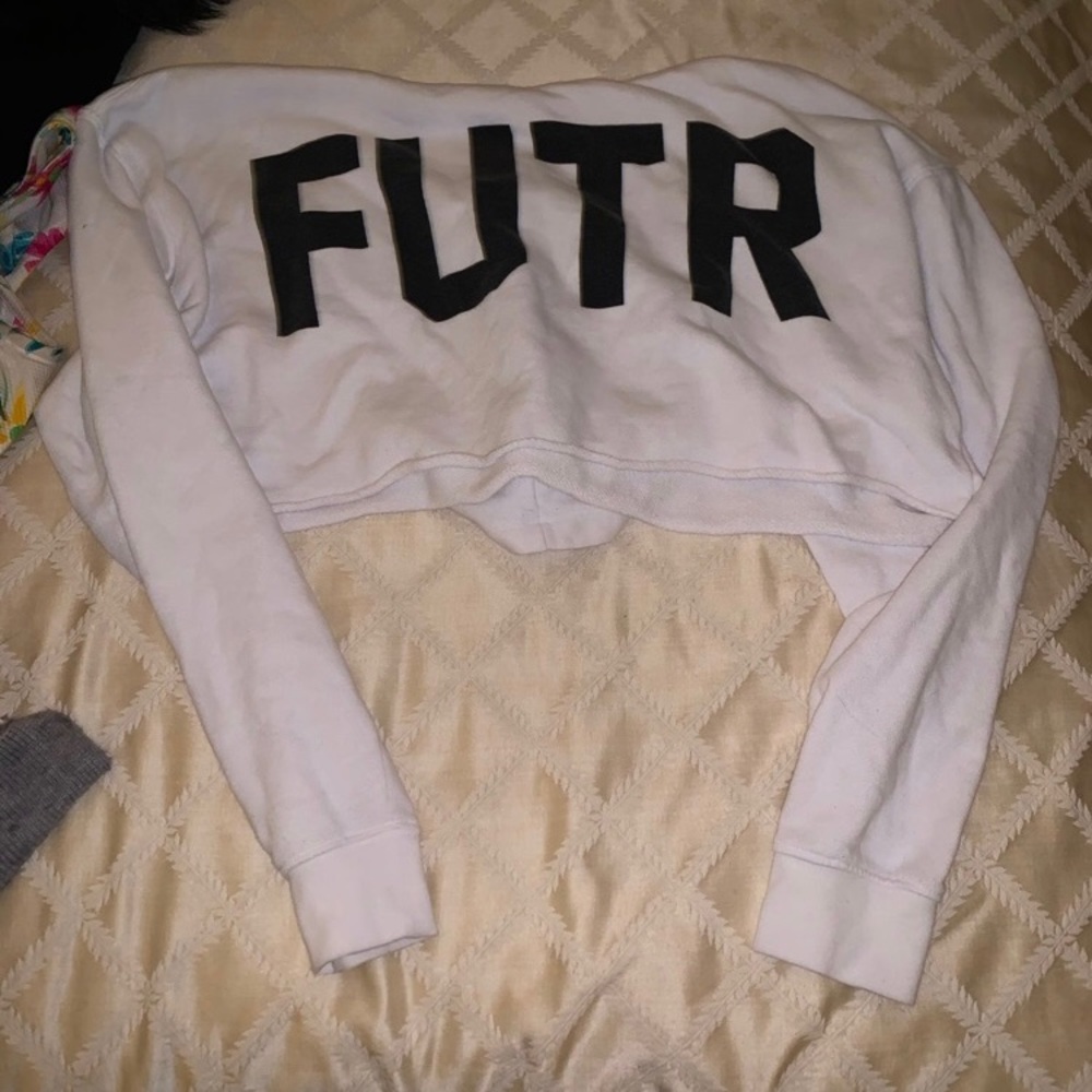 Futr crop top sweater